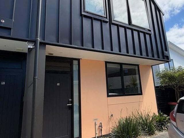 House for rent in Point England, Maungakiekie-Tāmaki
