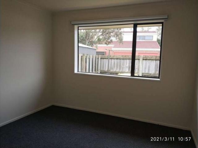 Townhouse for rent in Otakou