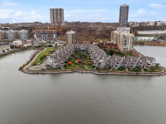 Condo for sale in North Bergen, Hudson County