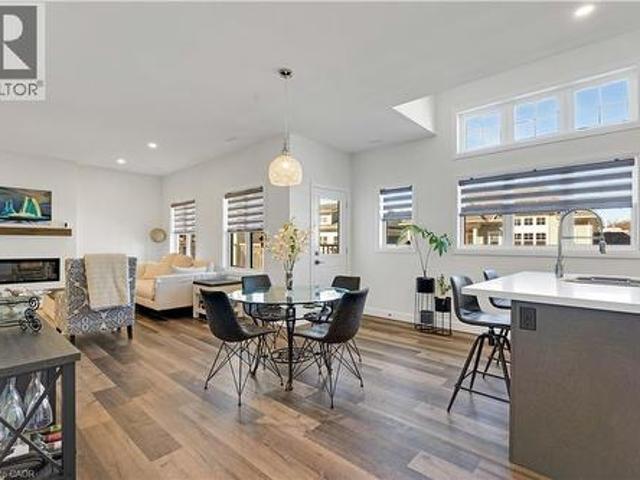 Townhouse for sale in Niagara, Ontario