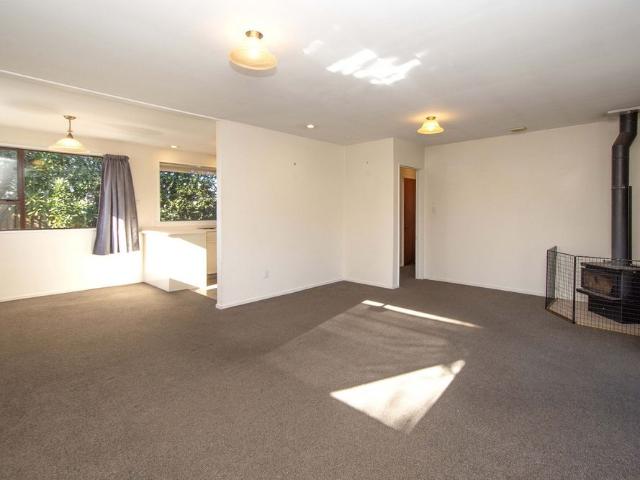 House for rent in Chaslands, Canterbury
