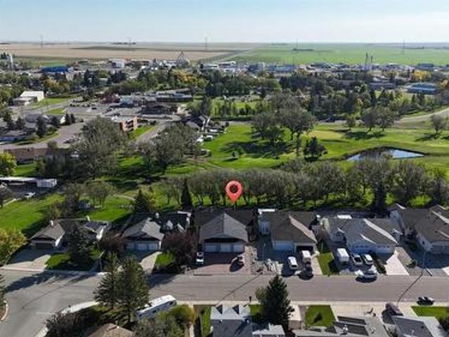 House for sale in Claresholm, Town of Claresholm