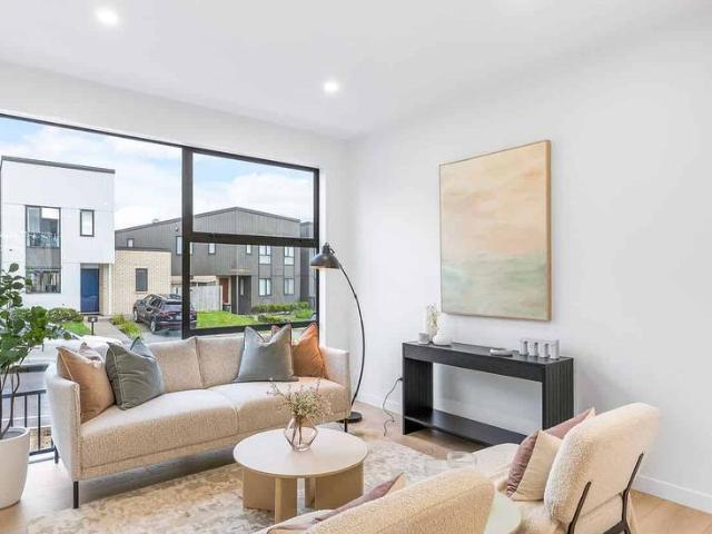 Townhouse for rent in Glen Innes, Oroua County