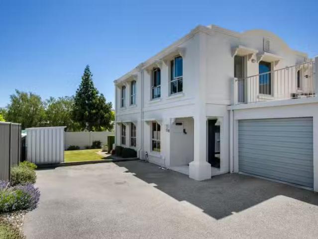 House for sale in Otakou