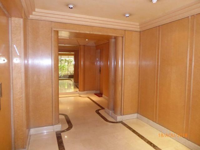Studio location à Neuilly-sur-Seine, Hauts-de-Seine
