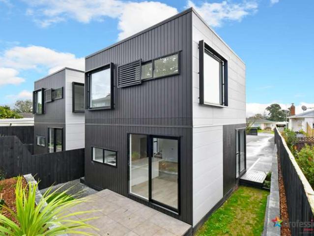 Townhouse for sale in East Tamaki