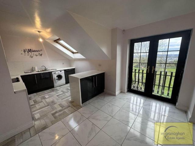 Apartment for rent in Belfast, Turf Lodge
