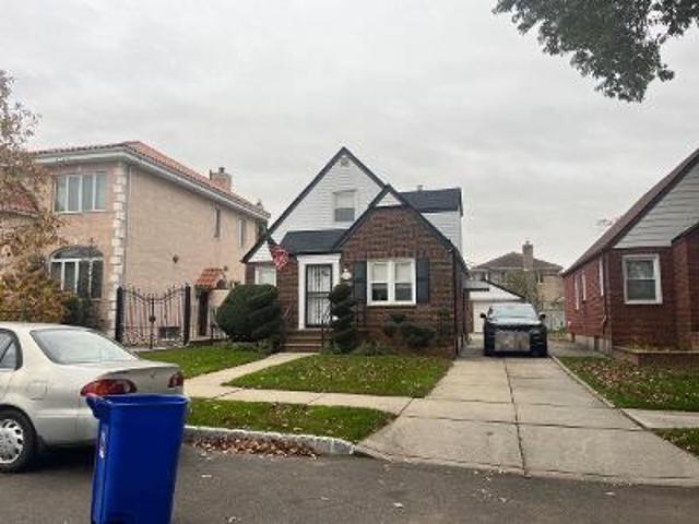House for sale in Whitestone, New York