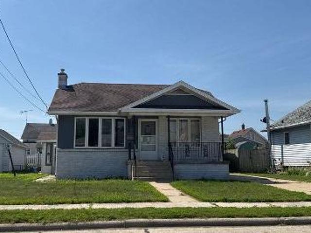 House for sale in Two Rivers
