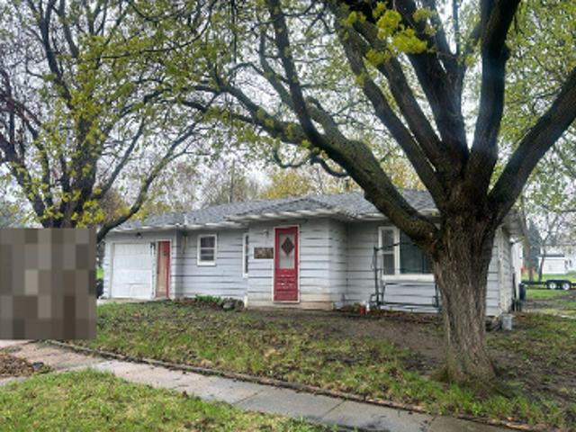 House for sale in Emmet, Iowa