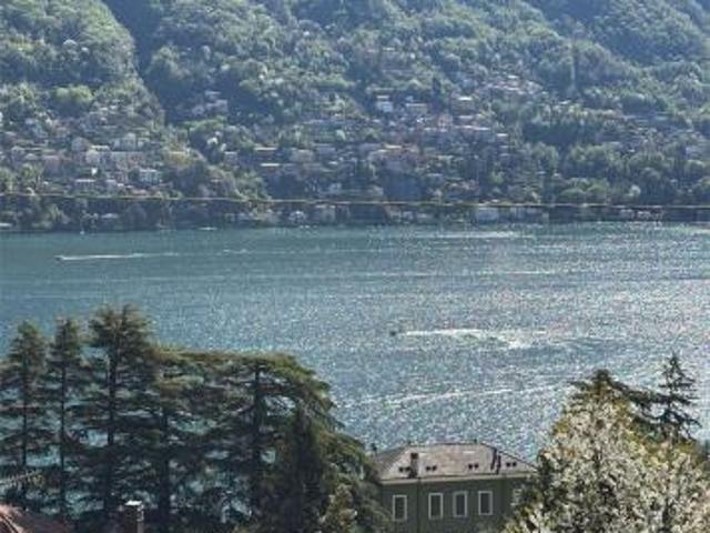 Appartamento in affitto a Laglio, Lombardia