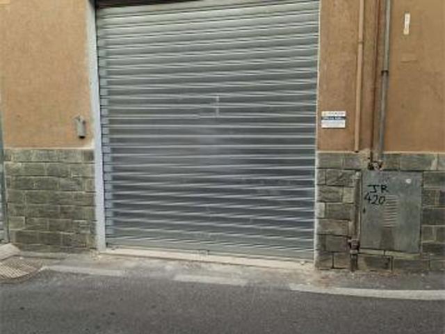 Box in affitto a Cantù, Lombardia