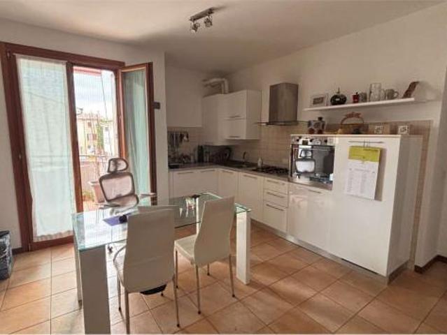 Appartamento in affitto a Villafranca Di Verona, Veneto