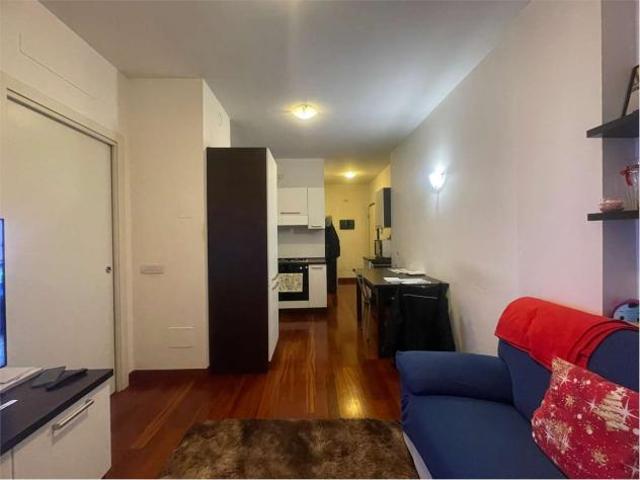 Appartamento in affitto a Municipio 9, Milano