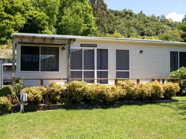House for rent in Lake Rotoma, Bay Of Plenty
