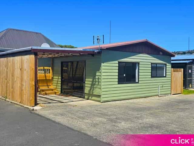 House for rent in Otakou