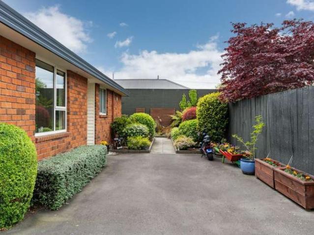 Townhouse for sale in Otakou