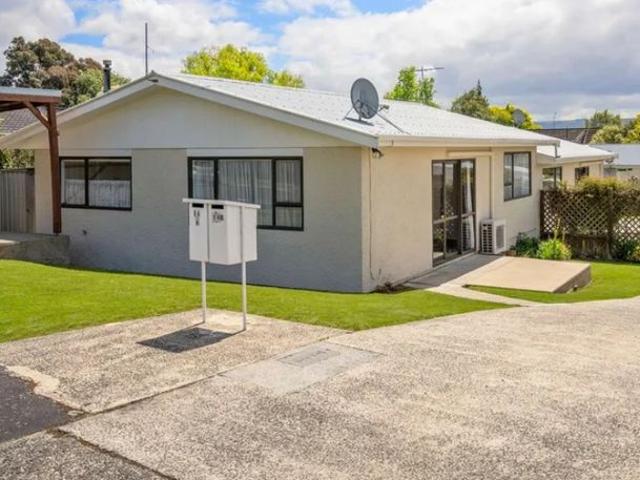 House for rent in Otakou