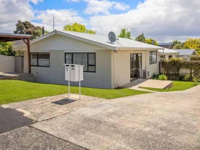 House for rent in Otakou