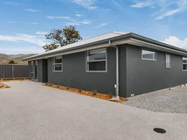 House for rent in Otakou
