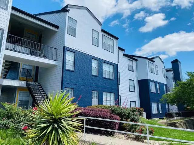 Condo for sale in Arlington Condo for sale in Arlington