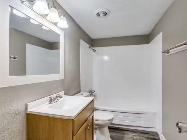 Condo for rent in Arlington
