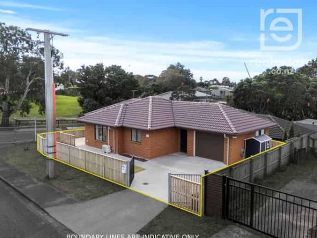House for rent in Point England, Oroua County