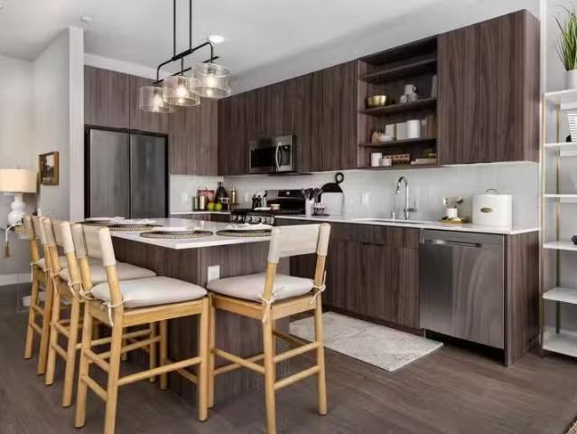 Condo for sale in Brookfield