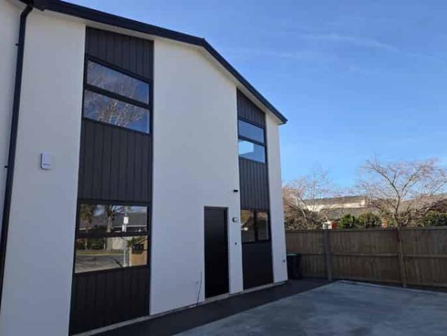 House for rent in Chaslands, Canterbury