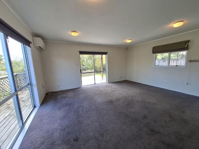 House for rent in Beach Haven, Kaipātiki