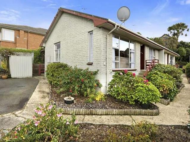 Townhouse for sale in Otakou