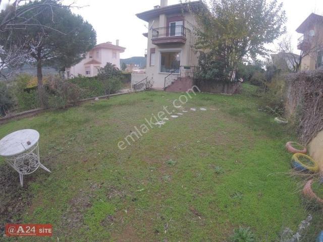 Yelki Mahallesi, Güzelbahçe içerisinde satılık Villa