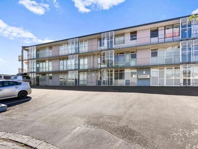 Apartment for sale in Matata, Wellington