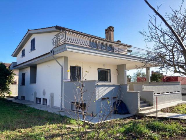 Casa in vendita a Roma Capitale, Lazio