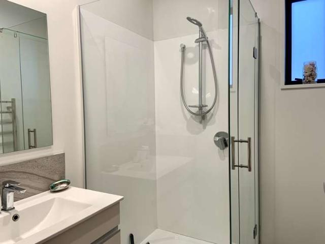 Apartment for rent in Chaslands, Canterbury
