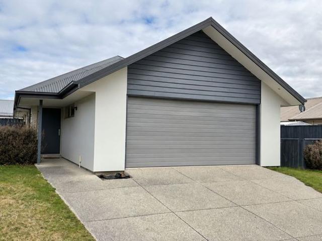 House for rent in Otakou
