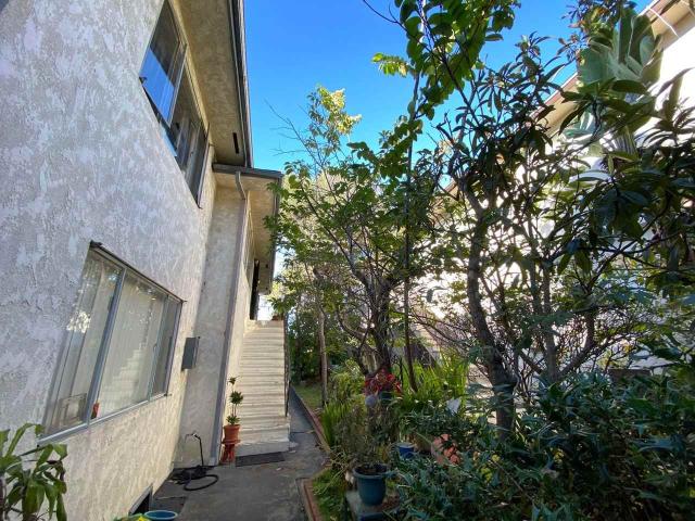 Apartment for rent in Canoga Park, California