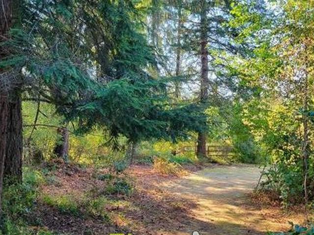House for sale in Clayoquot, British Columbia