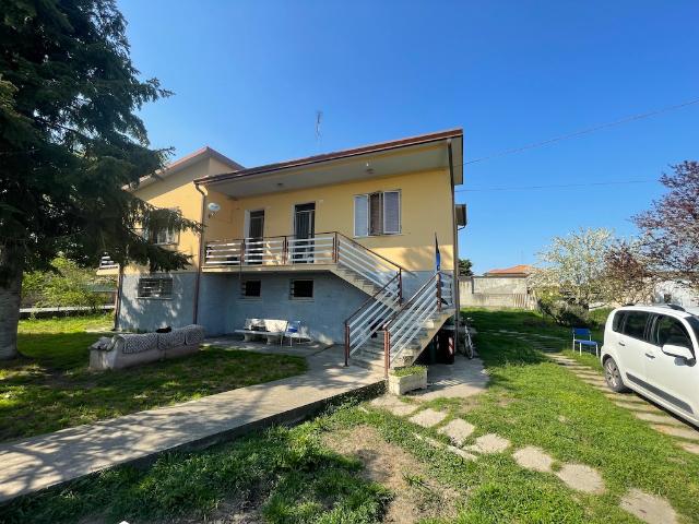 Villa Indipendente in affitto a Unione Delta del Po, Mesola