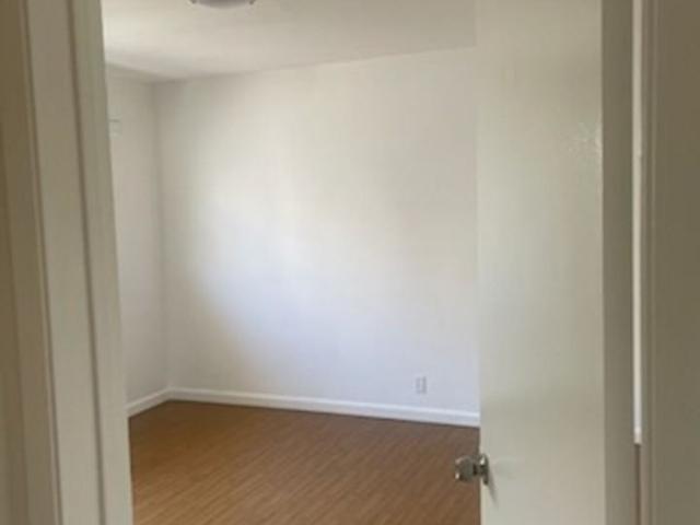 Apartment for rent in Canoga Park, California