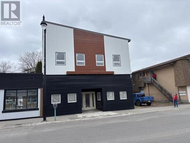 Commercial for rent in Thunder Bay, Ontario