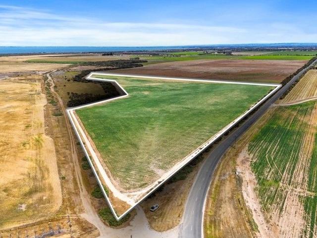 Cottage for sale in Langhorne Creek, South Australia