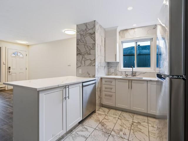 House for rent in Blossom Park, Ottawa