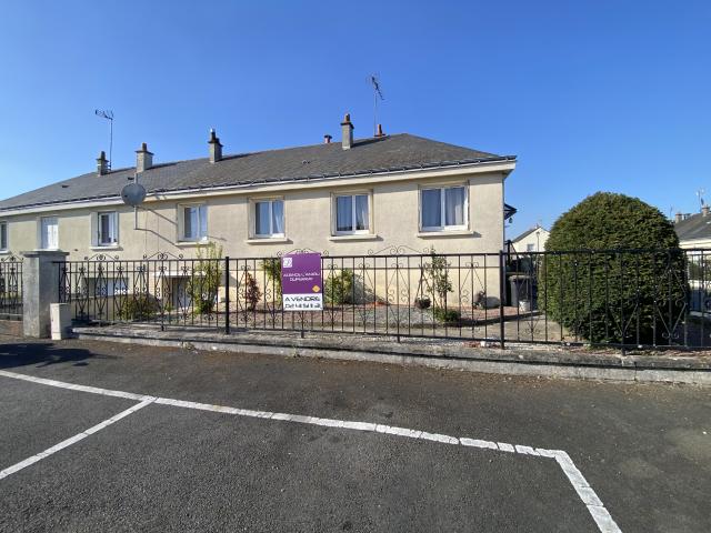 Maison vente à Saumur, Brézé