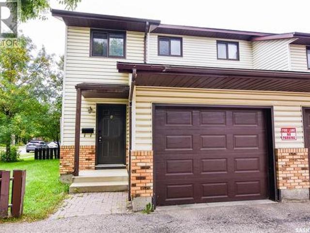 Townhouse for sale in Saskatoon, Saskatchewan