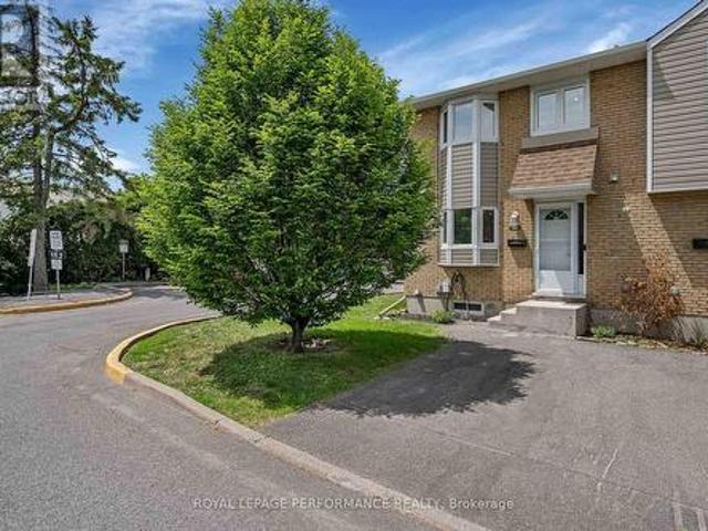 Townhouse for sale in Mulhurst Bay, Ontario