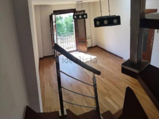 Dúplex en venta en La Puebla de Arganzón, Burgos