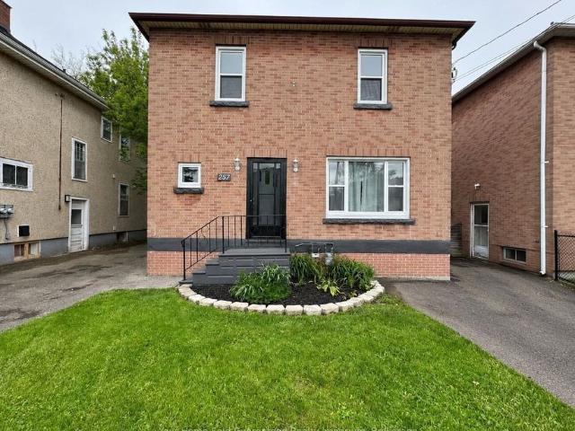 House for rent in Welland, Golden Horseshoe