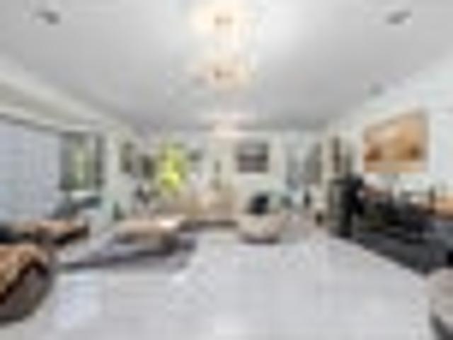 House for sale in Carterton