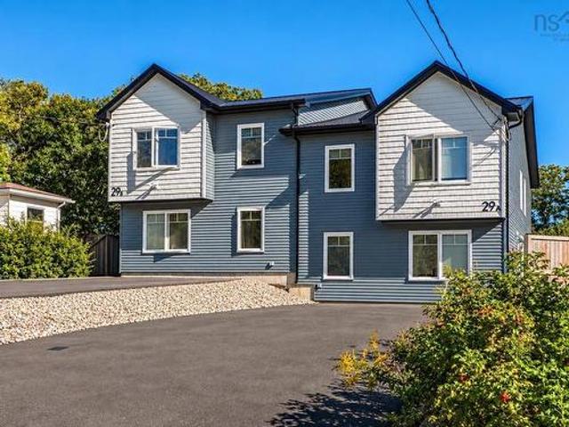 House for sale in Thornhill, Halifax